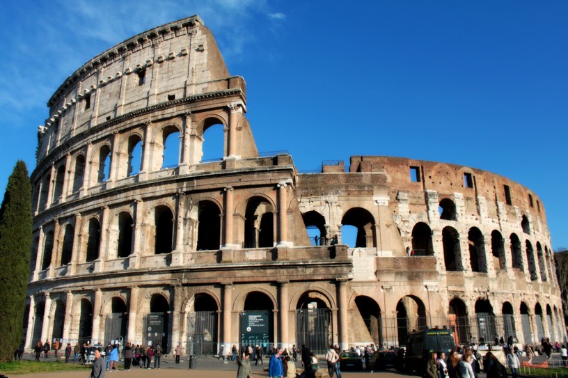 Colosseum, part of Panoramic Rome for Cruises Tours with RomeCabs